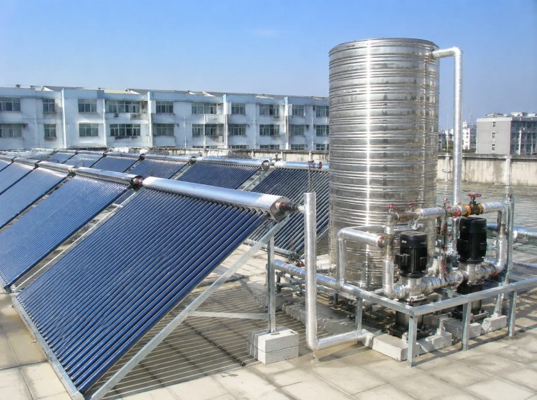 牧野区商用大容量真空管太阳能热水系统